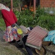 Бежит Ручеи Течет Ручеи В Ручье Лежит Мужик Ничеи