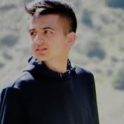 Мавчи Дарё Мезанад Худро Ба Сохил Кардам