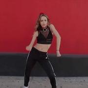 Maxx Shuffle Dance