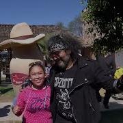 Amanda Baila Con La Banda