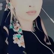 Украинка Поет