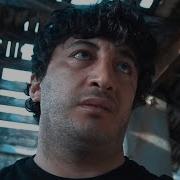 Ona Oxşar Birini Tap