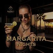Benetti House Bar Feeling Good With No Clocks