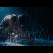 Becky G Subiendo