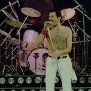 Under Pressure Live